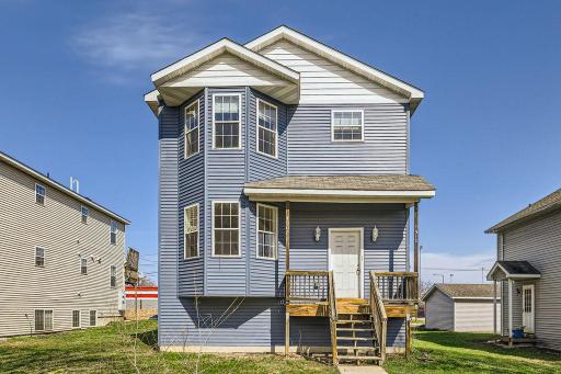 1508 albemarle street - MLS Sized - 001 - 01 Exterior Front.jpg