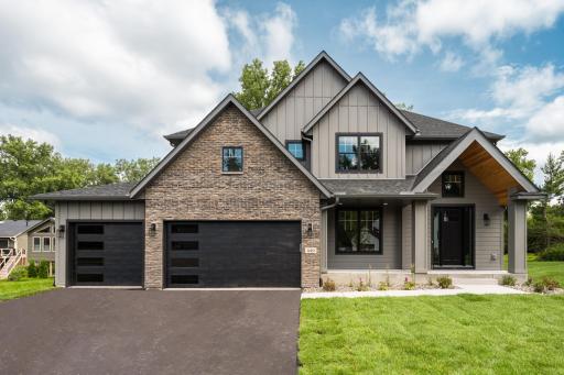 449 Bear Court, Vadnais Heights, MN 55127