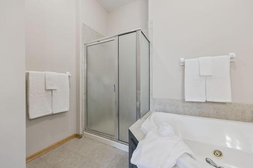 9935 Colorado Lane N, Minneapolis, MN 55445