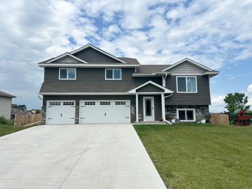 830 Nelson Avenue, Mora, MN 55051