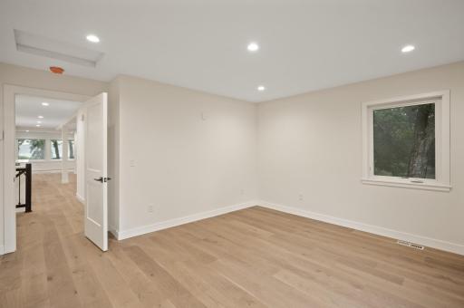 Sizeable primary Bedroom with amazing walk-in closet and 5 piece en-suite!