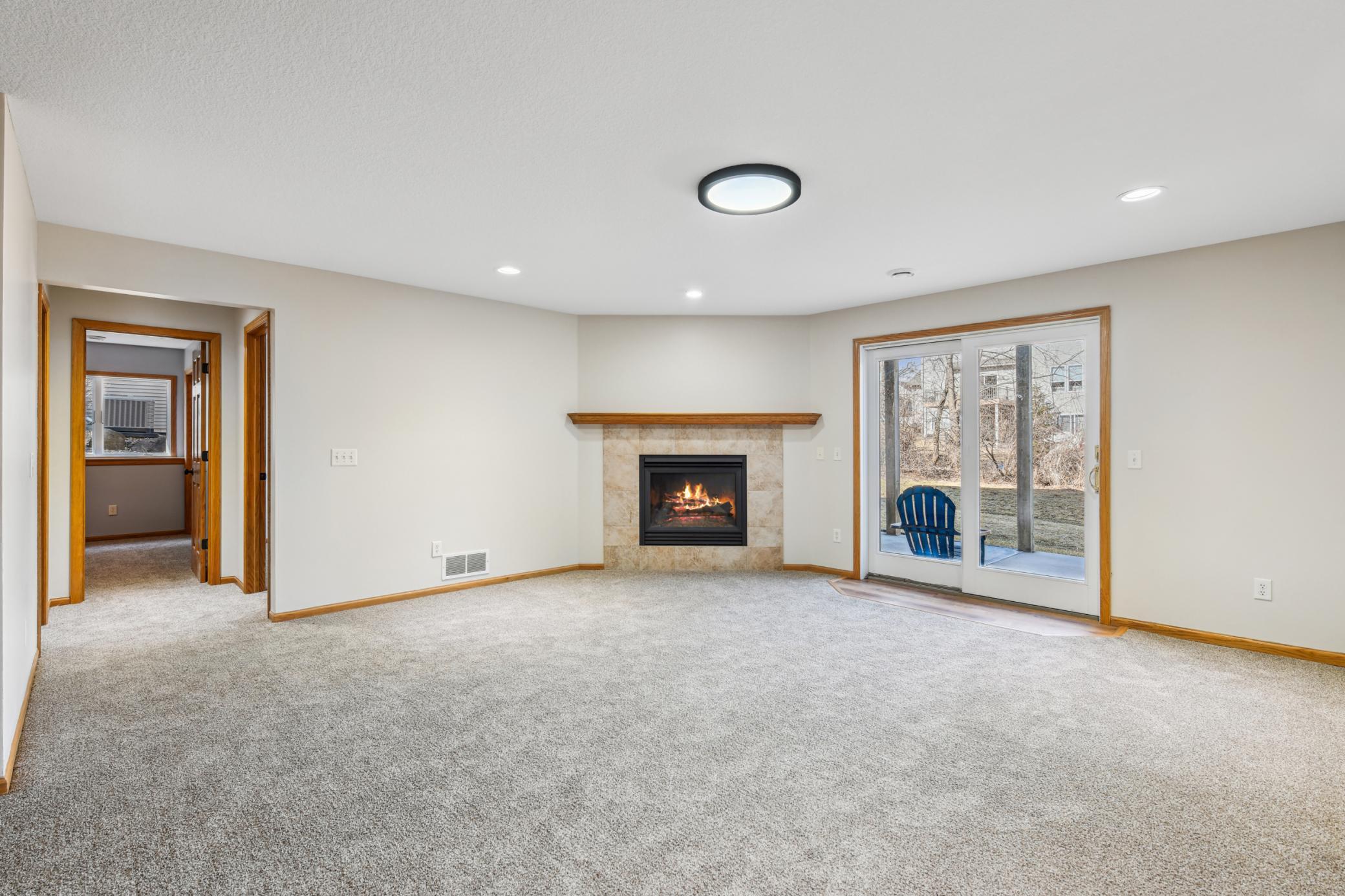 12_03_interior.jpg