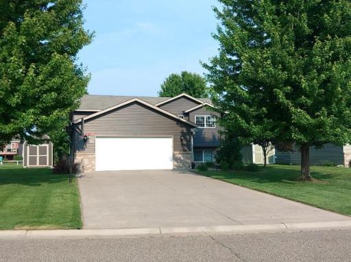 608 11th Avenue SW, Rice, MN 56367