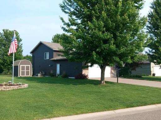 608 11th Avenue SW, Rice, MN 56367