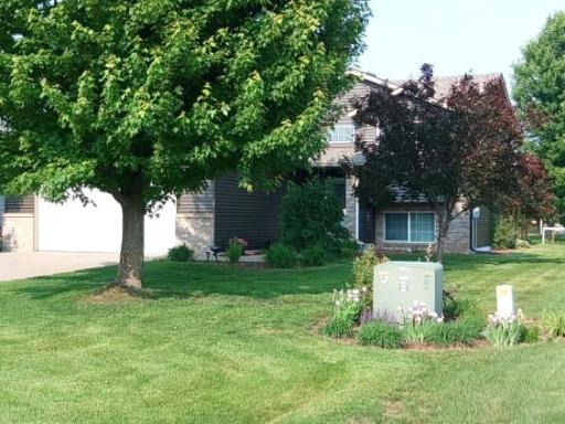 608 11th Avenue SW, Rice, MN 56367