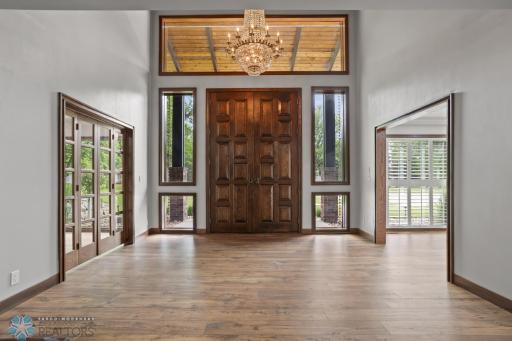 Front entry doors(face toward cul-de-sac)