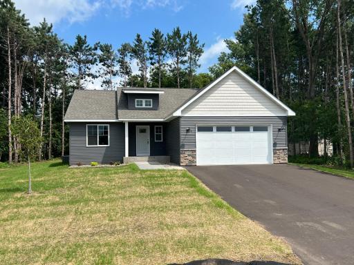 1141 Pinewood Trail, New Richmond, WI 54017