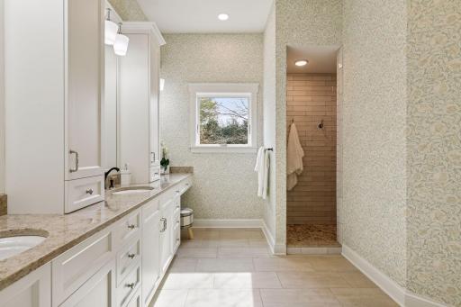 15719 Robinwood Drive, Minnetonka, MN 55345