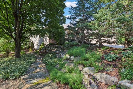 15719 Robinwood Drive, Minnetonka, MN 55345