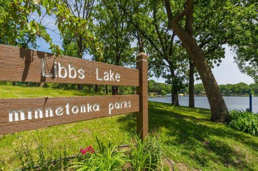 15719 Robinwood Drive, Minnetonka, MN 55345