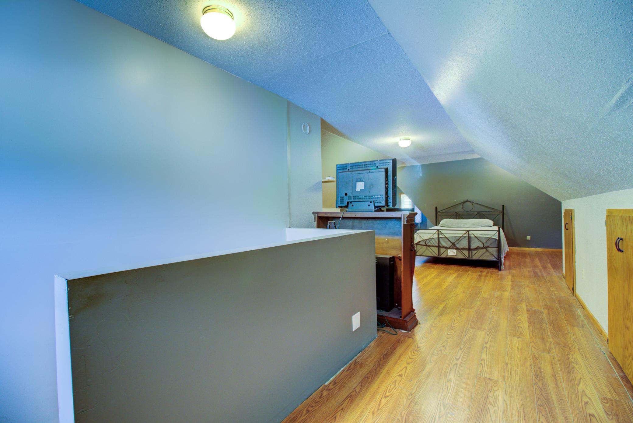 Upper bedroom