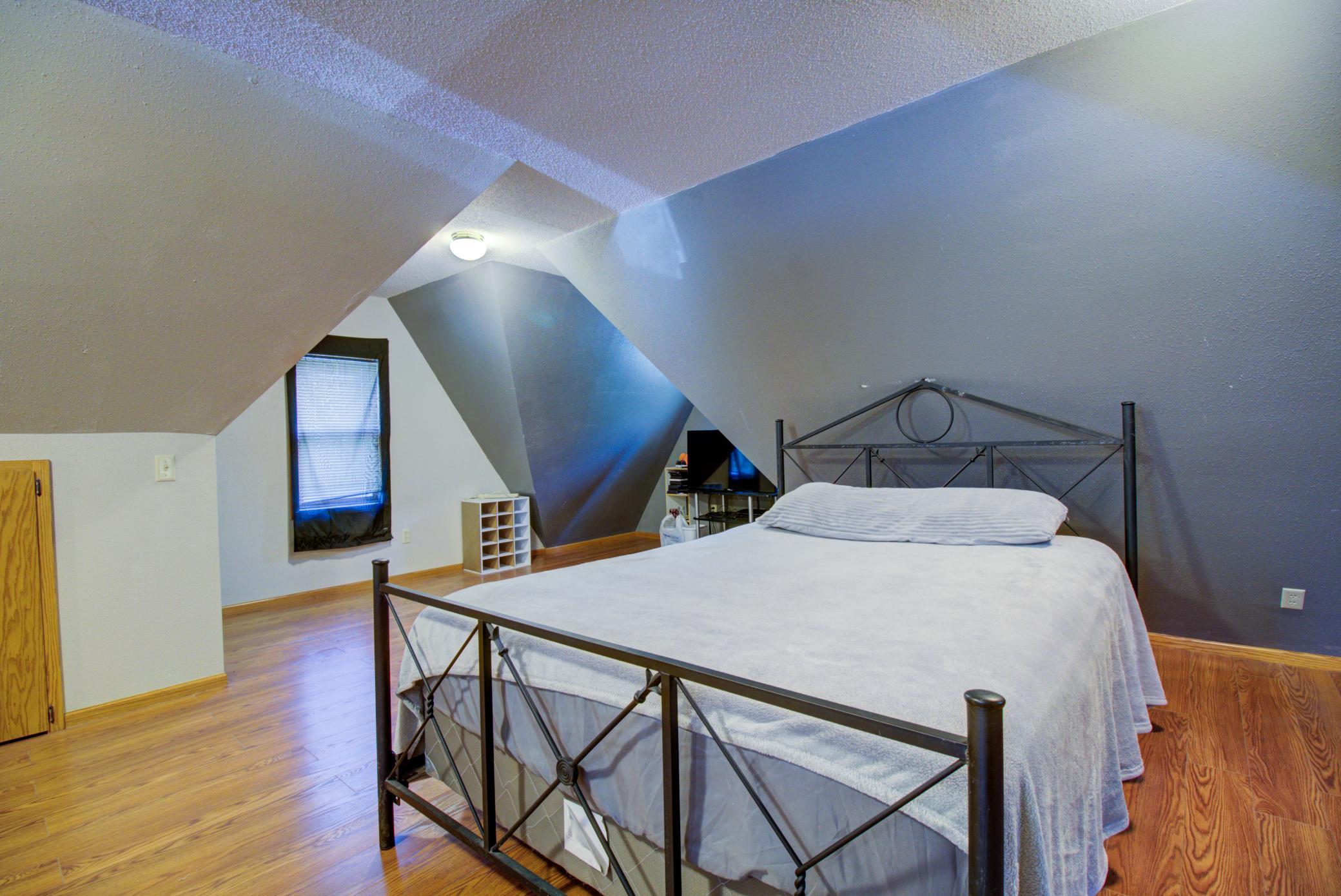 Upper Bedroom