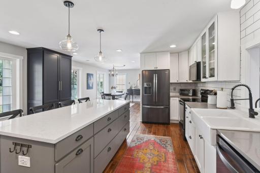 15710 Minnetonka Boulevard, Minnetonka, MN 55345