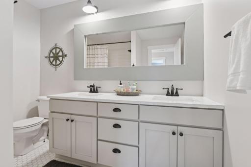 15710 Minnetonka Boulevard, Minnetonka, MN 55345