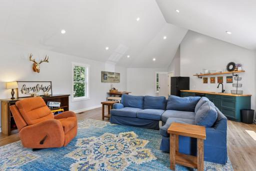 15710 Minnetonka Boulevard, Minnetonka, MN 55345