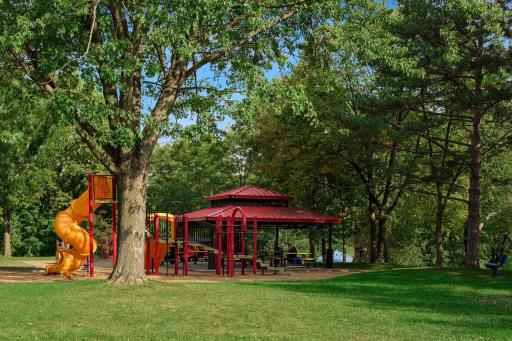 15710 Minnetonka Boulevard, Minnetonka, MN 55345
