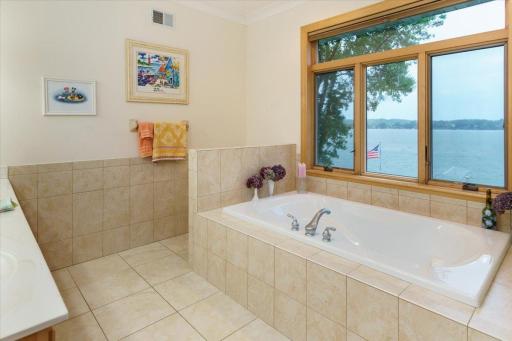 2719 Spring Lake Road SW, Prior Lake, MN 55372