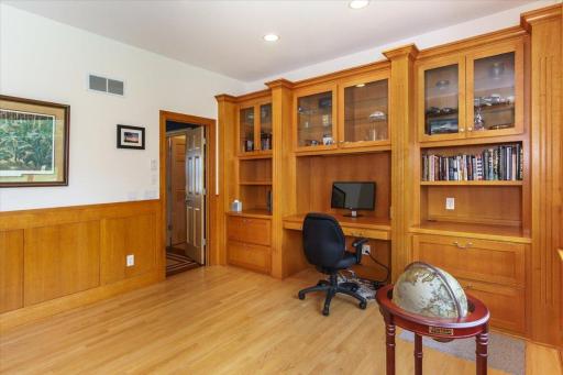 2719 Spring Lake Road SW, Prior Lake, MN 55372