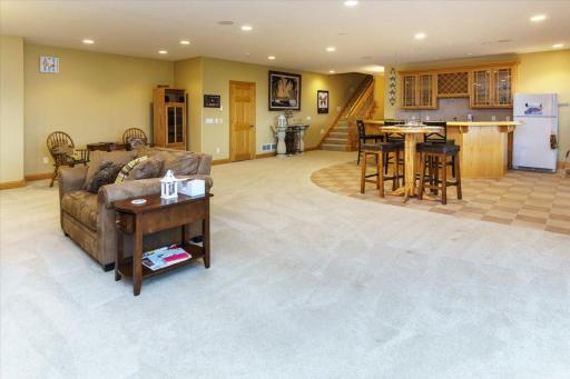 2719 Spring Lake Road SW, Prior Lake, MN 55372