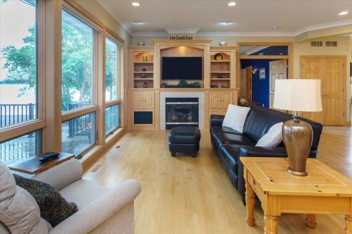 2719 Spring Lake Road SW, Prior Lake, MN 55372