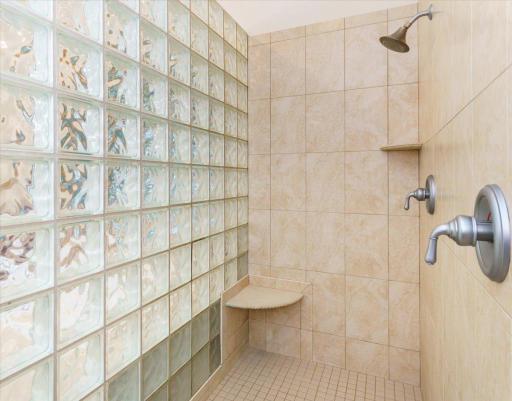 2719 Spring Lake Road SW, Prior Lake, MN 55372