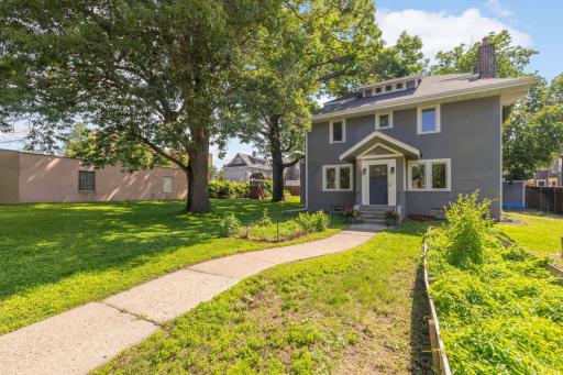 2213 Nicollet Avenue, Minneapolis, MN 55404