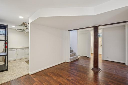 39-web-or-mls-Lafond Ave-2406-039.jpg