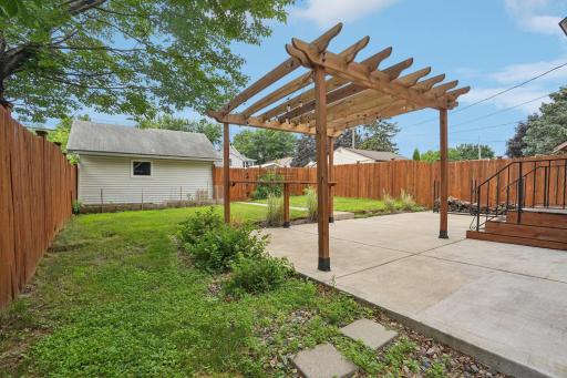 45-web-or-mls-Lafond Ave-2406-045.jpg