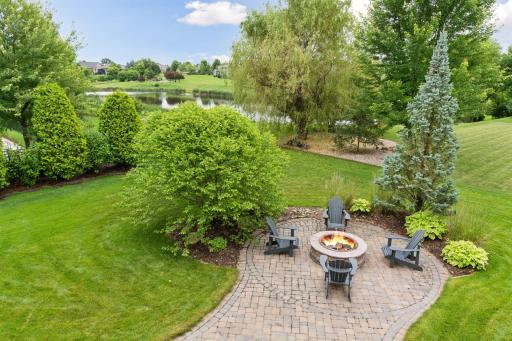 8255 Kelzer Pond Drive, Victoria, MN 55386
