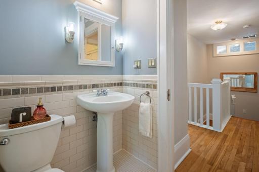 5521 Highland Road, Minnetonka, MN 55345
