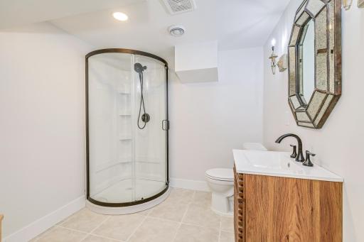 6000 Arbour Lane, Minneapolis, MN 55436