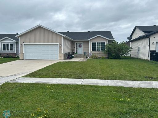 959 29 Avenue W, West Fargo, ND 58078