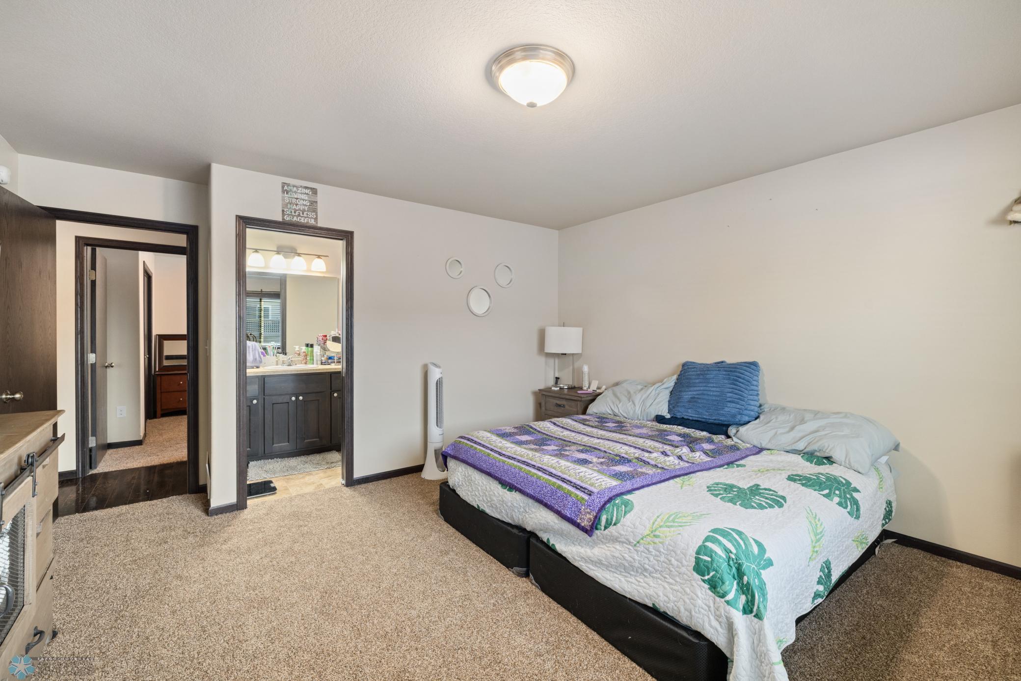 Amdak__959 29th Ave W West Fargo ND_0016.jpg