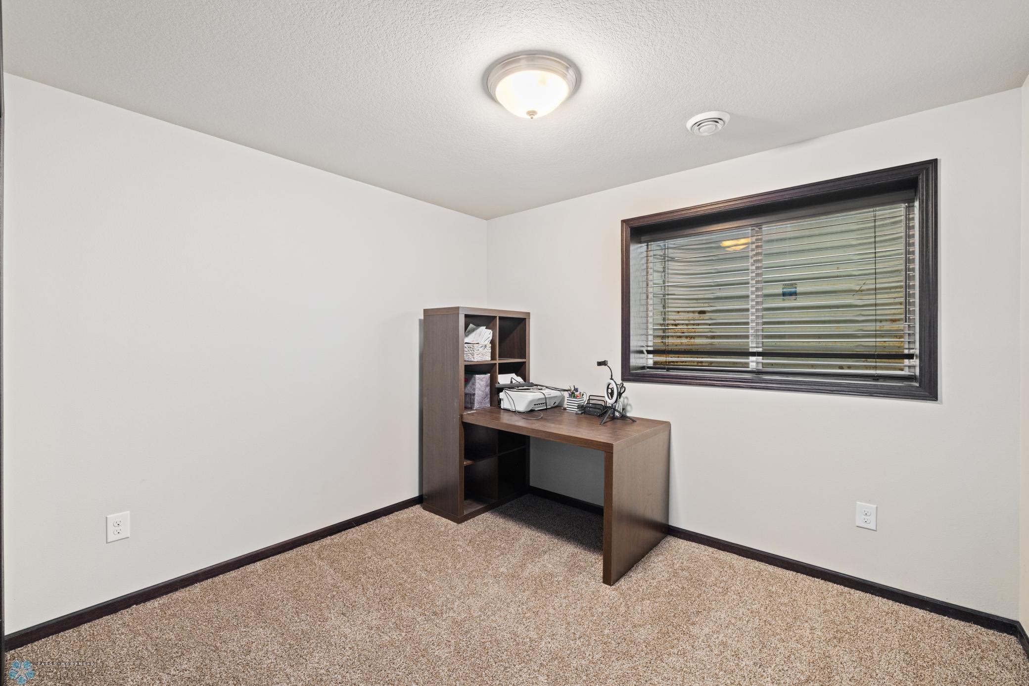 Amdak__959 29th Ave W West Fargo ND_0019.jpg