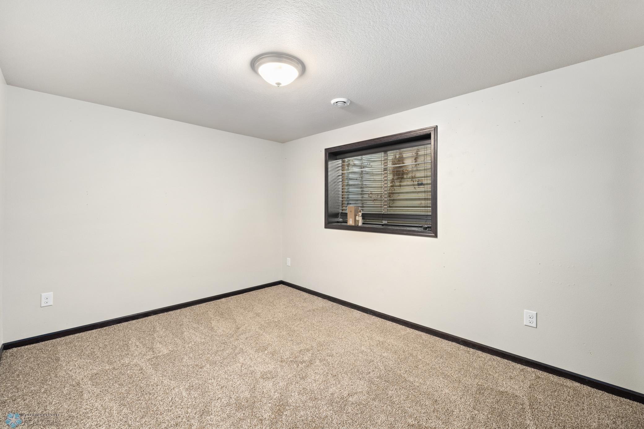 Amdak__959 29th Ave W West Fargo ND_0021.jpg