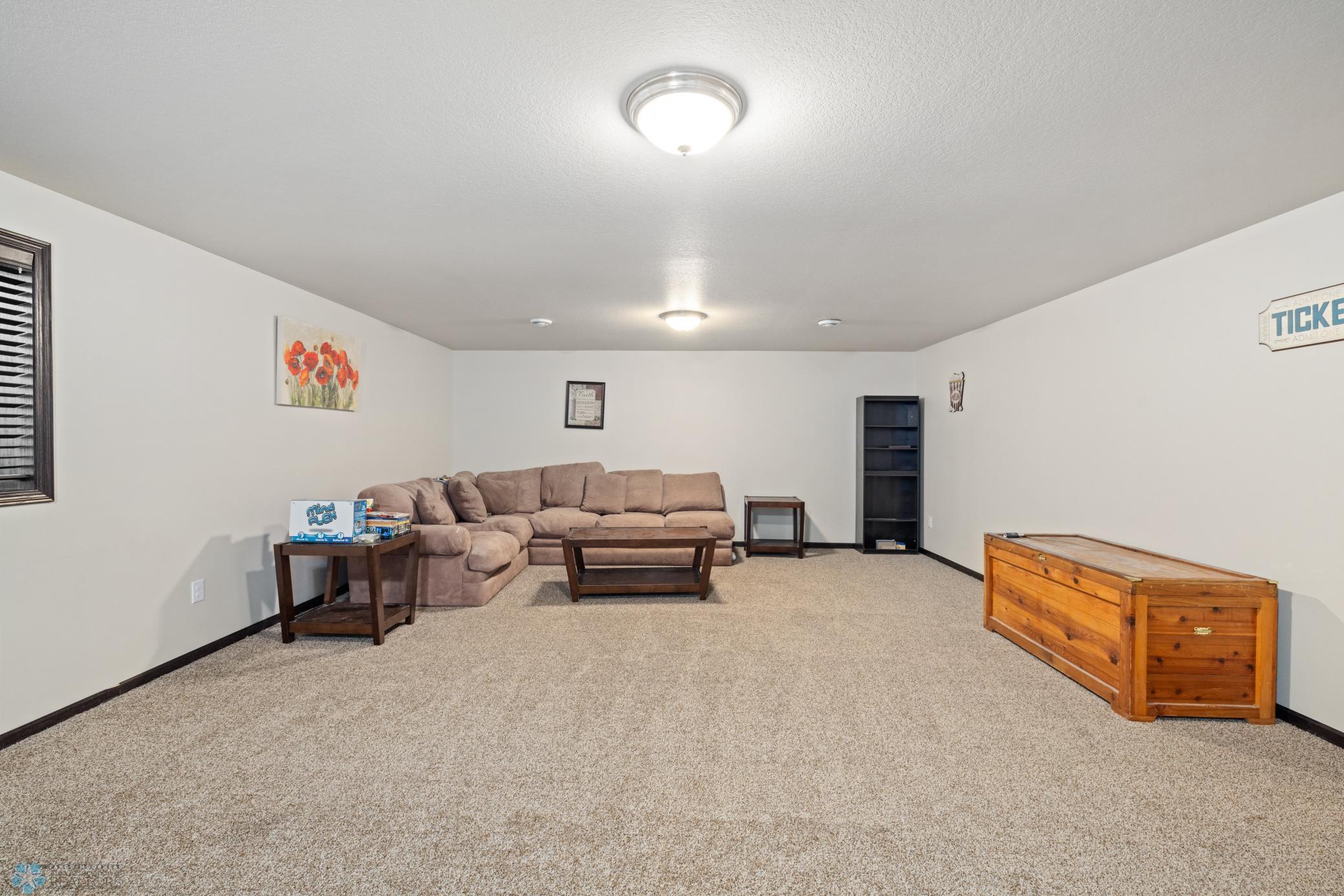 Amdak__959 29th Ave W West Fargo ND_0018.jpg