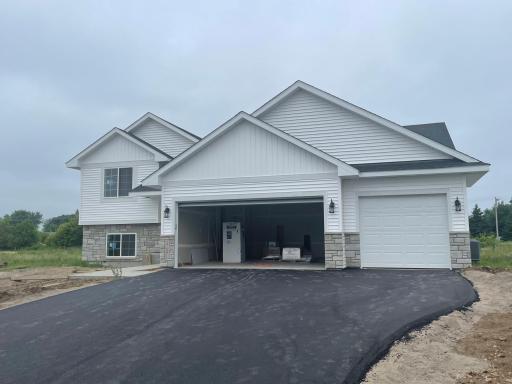 17691 Empire Trail, Lakeville, MN 55044