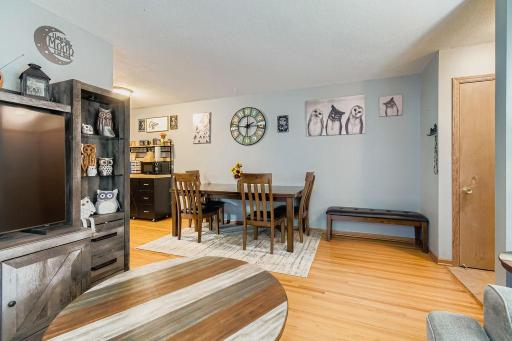 1215 8th Avenue S, South Saint Paul, MN 55075