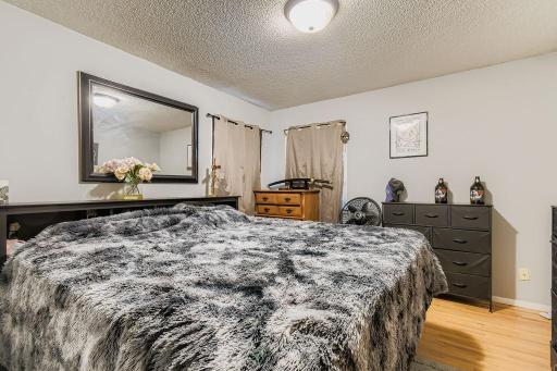 1215 8th Avenue S, South Saint Paul, MN 55075