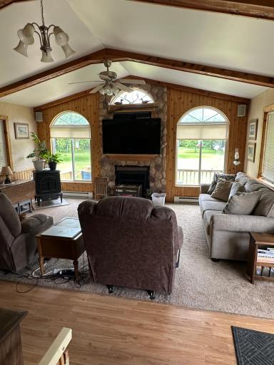 1374 State Highway 11 SE, Baudette, MN 56623