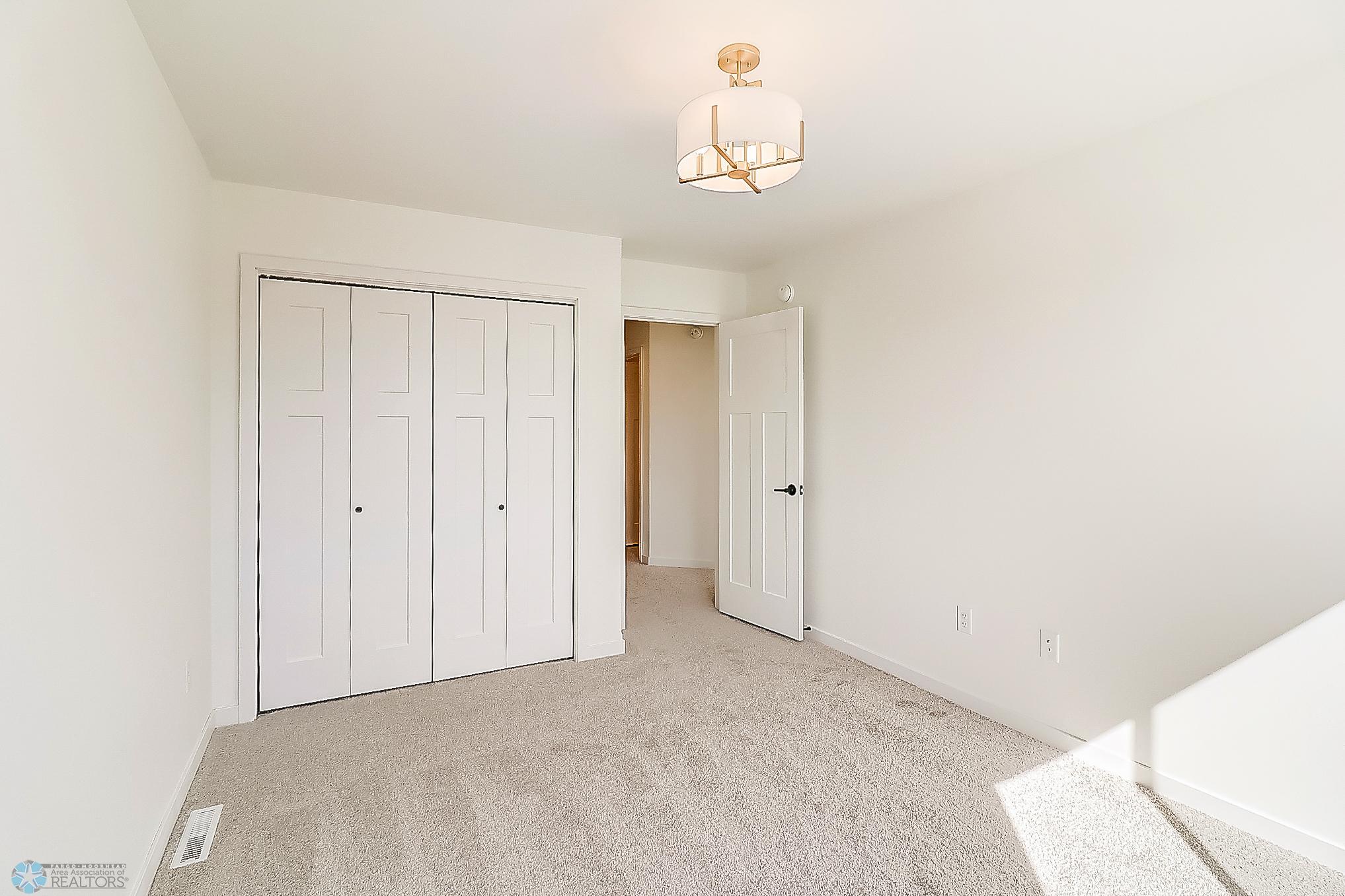 Upstairs Bedroom3_2.jpg