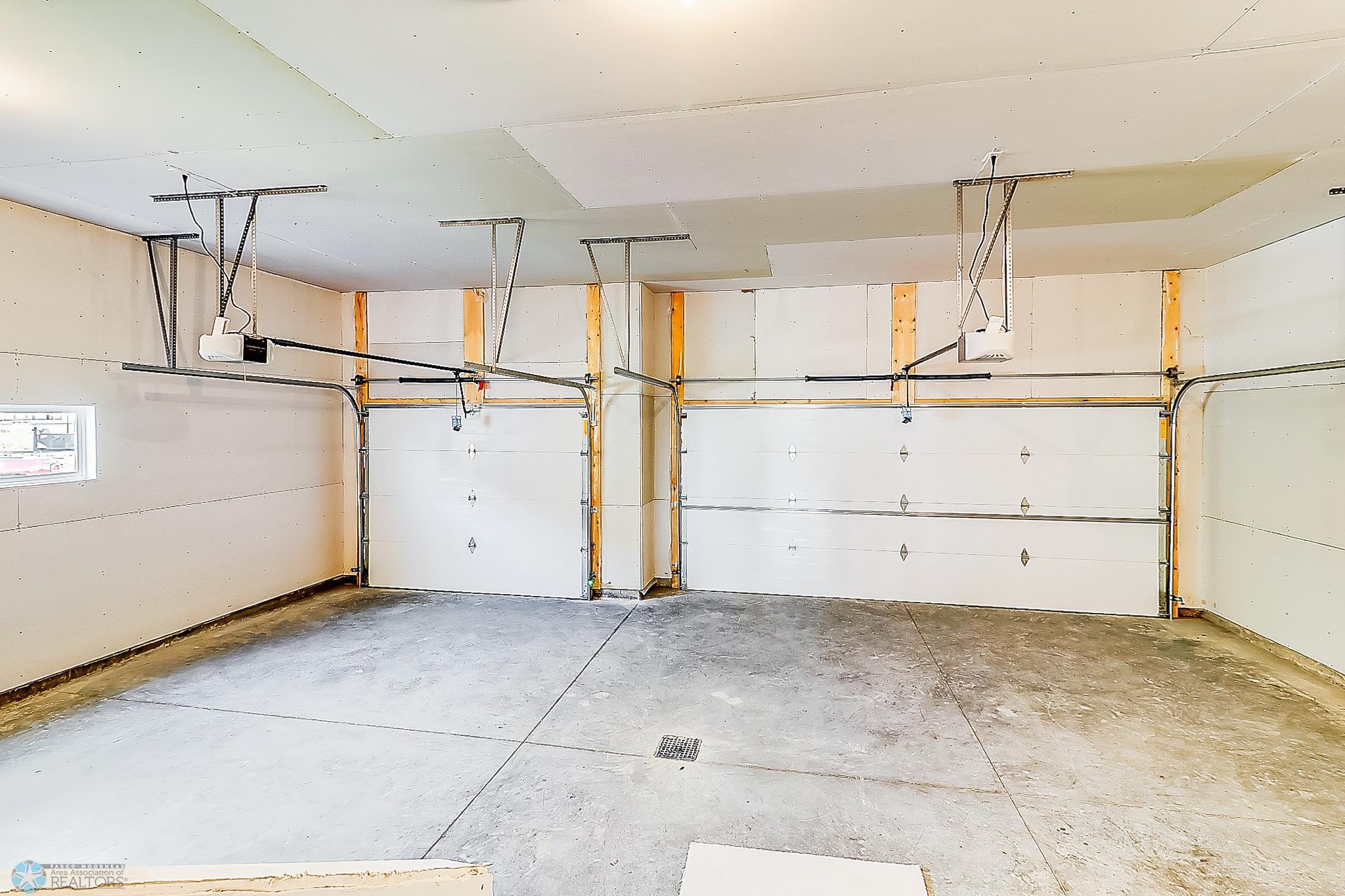 Garage.jpg