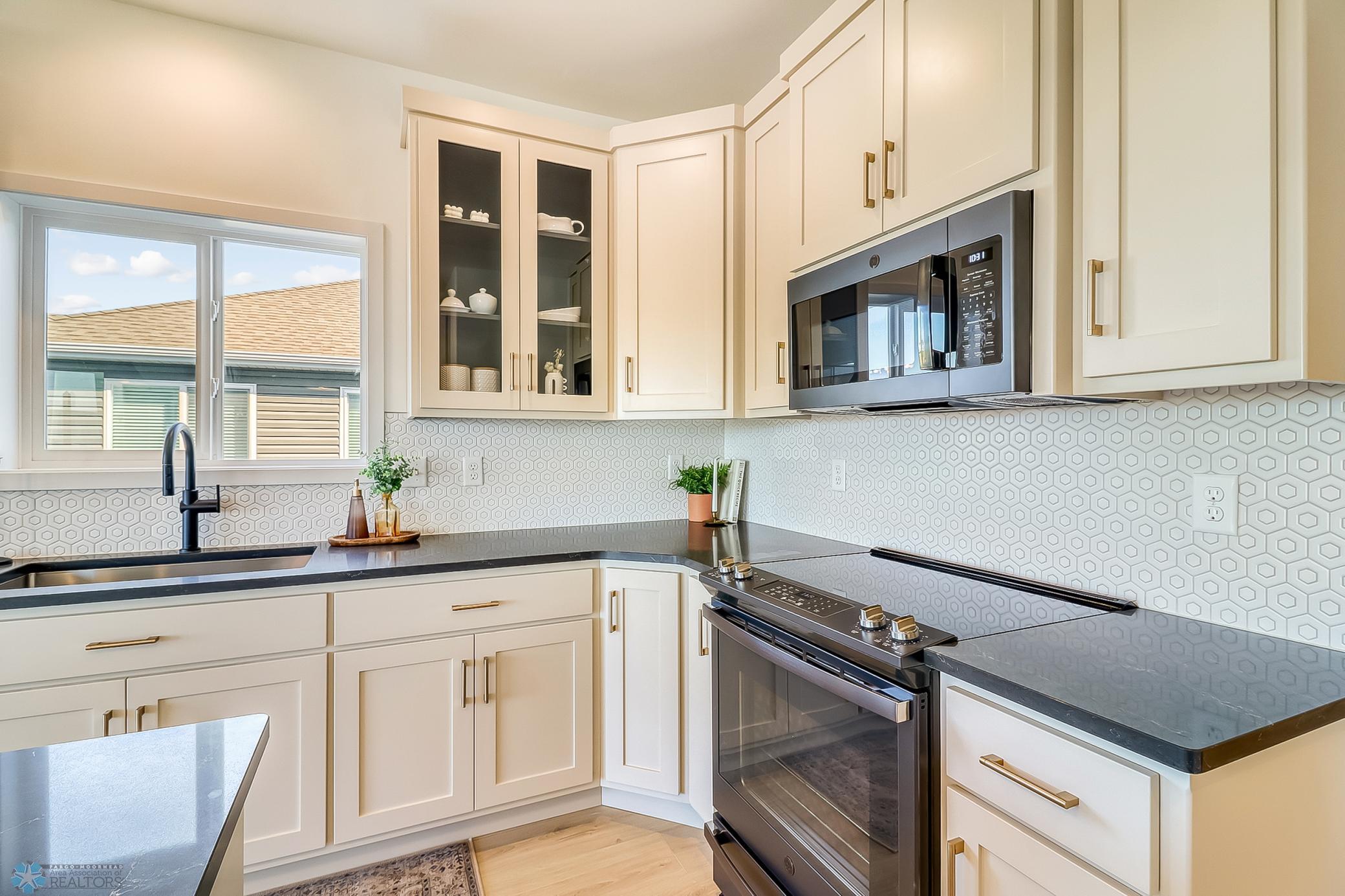 Kitchen1_6.jpg