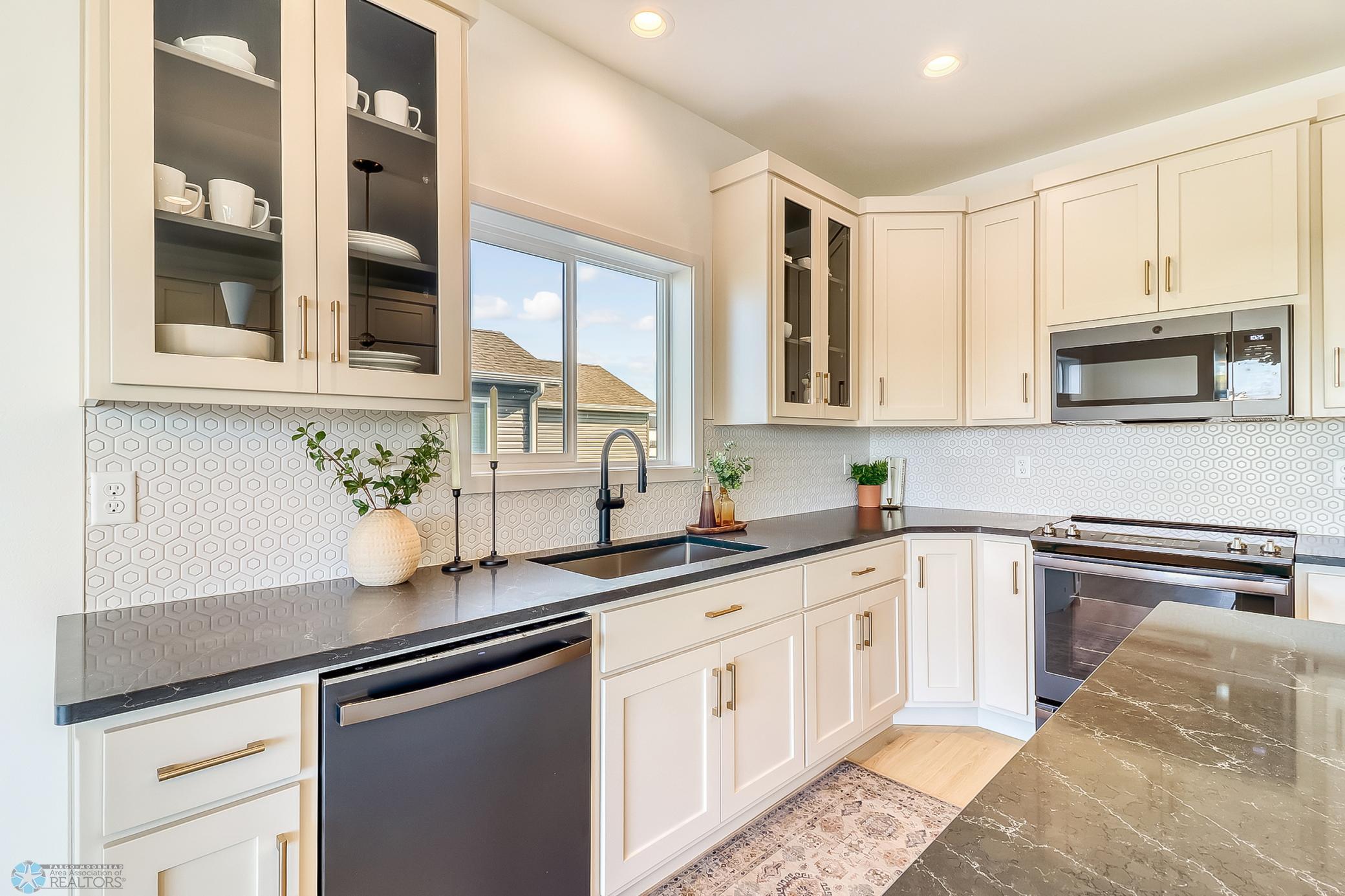 Kitchen1_4.jpg