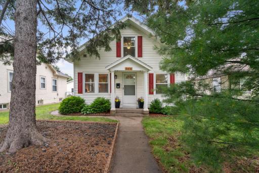 5616 36th Avenue S, Minneapolis, MN 55417