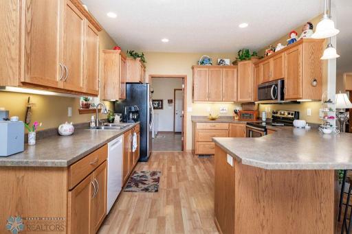 3411 25th Street S, Moorhead, MN 56560
