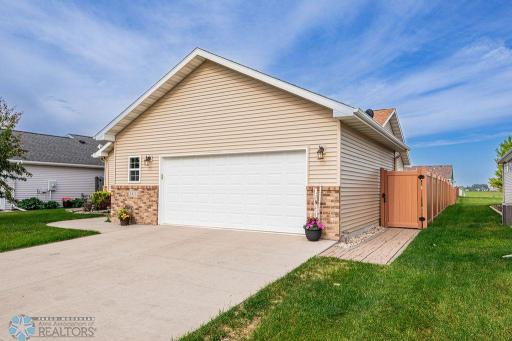3411 25th Street S, Moorhead, MN 56560