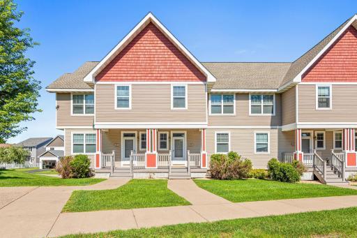 29 Heritage Blvd with lovely front porch and guest parking close to units