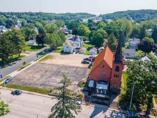 737 Whitewater Ave, Saint Charles, MN 55972