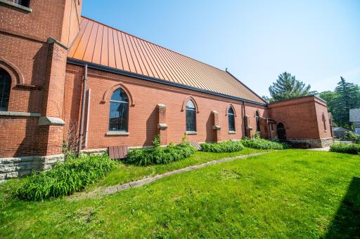 737 Whitewater Ave, Saint Charles, MN 55972